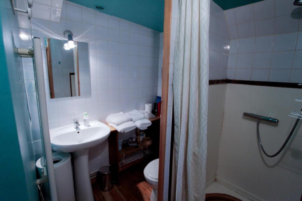 Peniche - Le Nenuphar Hotel Paris Eksteriør billede
